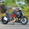 Ducati Diavel Carbon Para Armar escala 1:12 - Imagen 2