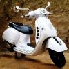Original Vespa Gts 300 Super Escala 1:12. Metal / Plastico - Imagen 2