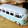 De Colección Kombi Volkswagen Samba 1:25 - Imagen 2
