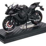 YAMAHA YZF-R1 escala 1:12