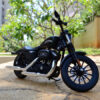HARLEY DAVIDSON Sportster Iron 883 escala 1:12 - Imagen 6