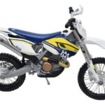 Husqvarna Fe 501 Motocicleta A Escala 1:12 Maisto