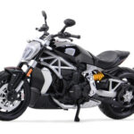 Original Ducati X Diavel S Con Soporte