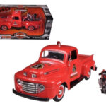 Camioneta Ford F-1 1948 color rojo escala 1:24 – Harley Davidson color rojo incluida en pickup