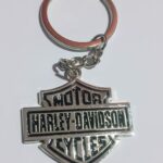 LLAVERO METÁLICO ESTILO HARLEY BLANCO