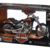 Moto Harley Davidson 2014 Cvo Breakout escala 1:12 - Imagen 2