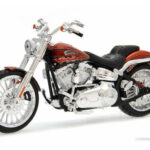 Moto Harley Davidson 2014 Cvo Breakout escala 1:12
