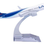 Avión Boeing 737 Lan Chile Escala 1:400