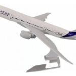 Avión Boeing 787 Latam Escala 1:400