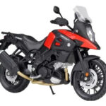 Moto Suzuki V-strom 1000 con soporte – 1:12