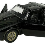 Auto a Escala 1:32 Pontiac Firebird 1977 – Smokey and the Bandit