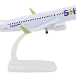 Sky Airlines A320 Neo Escala 1:200 20 CM